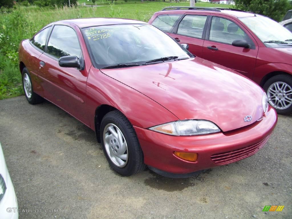 1997 Cavalier Coupe - Cayenne Red Metallic / Graphite photo #5
