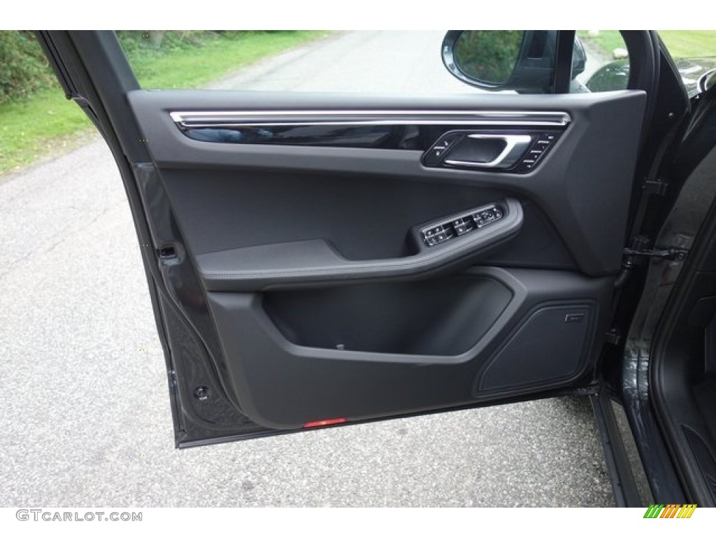 2018 Macan Sport Edition - Volcano Grey Metallic / Black photo #11