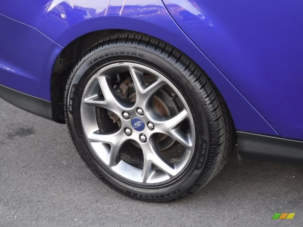 2013 Focus SE Sedan - Blue Candy / Charcoal Black photo #3