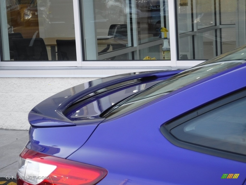 2013 Focus SE Sedan - Blue Candy / Charcoal Black photo #4