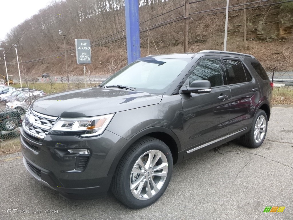 2019 Explorer XLT 4WD - Magnetic / Medium Black photo #2