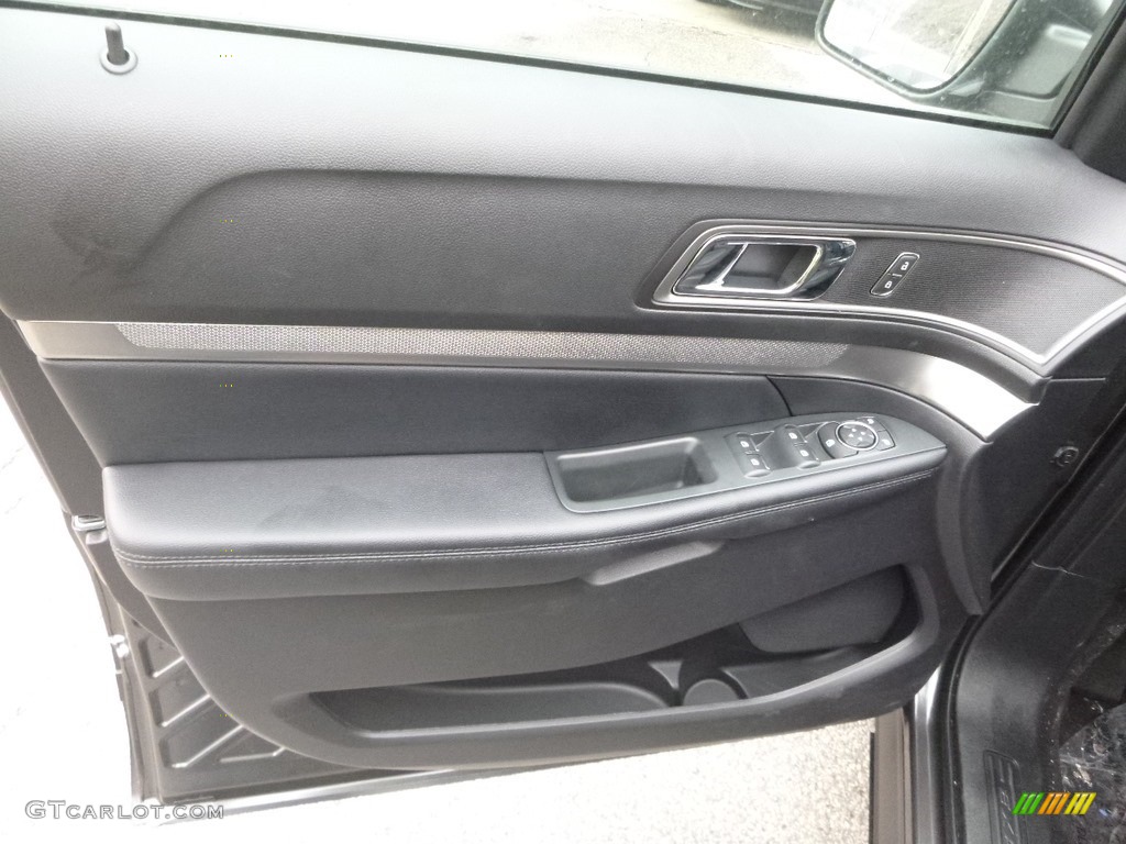 2019 Explorer XLT 4WD - Magnetic / Medium Black photo #10