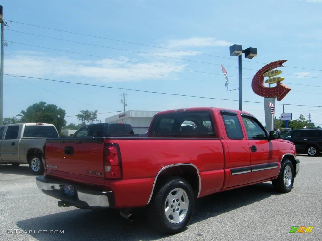 2005 Silverado 1500 LS Extended Cab - Victory Red / Medium Gray photo #5