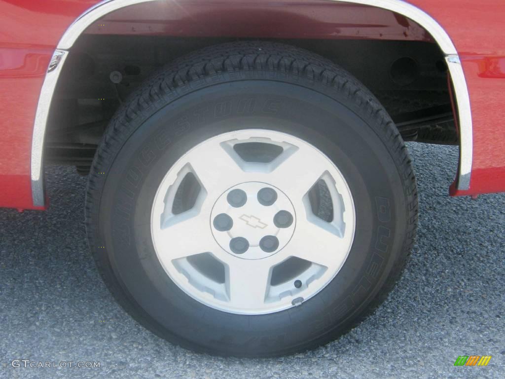 2005 Silverado 1500 LS Extended Cab - Victory Red / Medium Gray photo #11