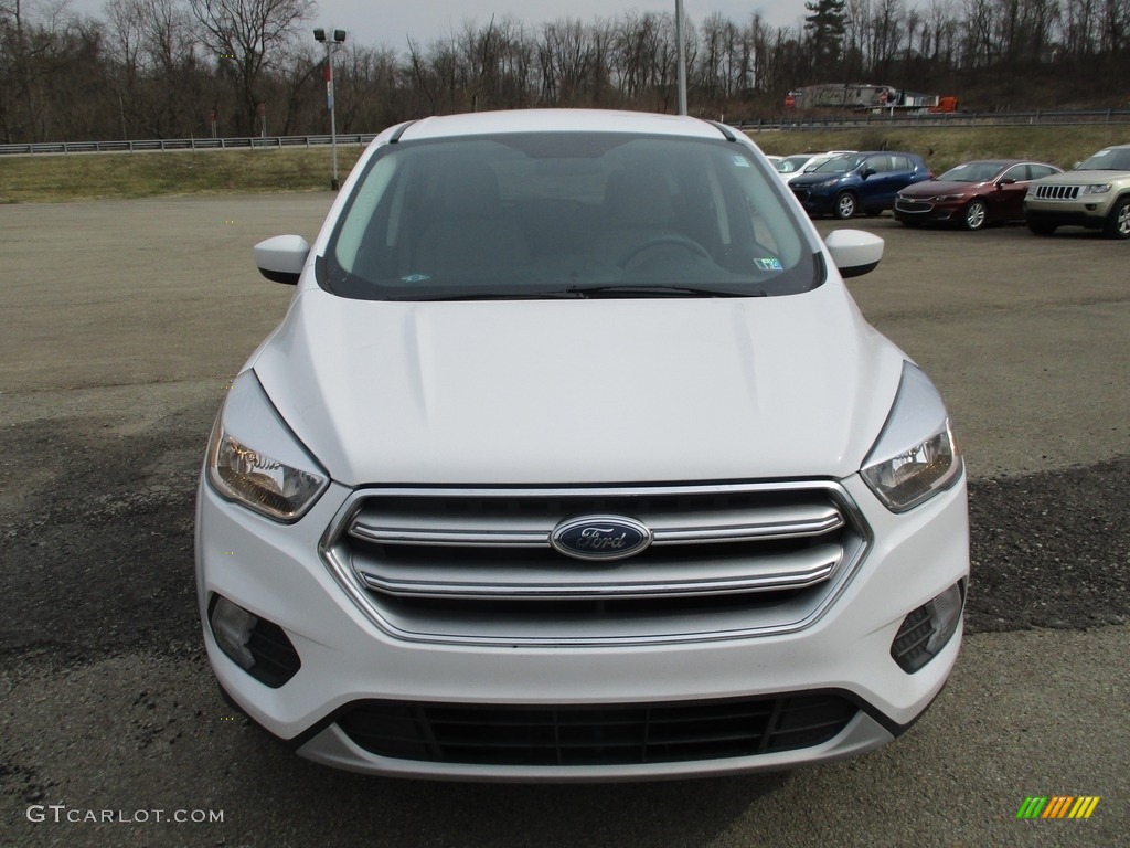 2017 Escape SE 4WD - Oxford White / Medium Light Stone photo #8