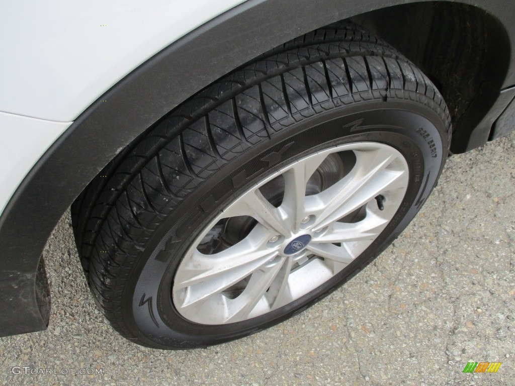 2017 Escape SE 4WD - Oxford White / Medium Light Stone photo #9