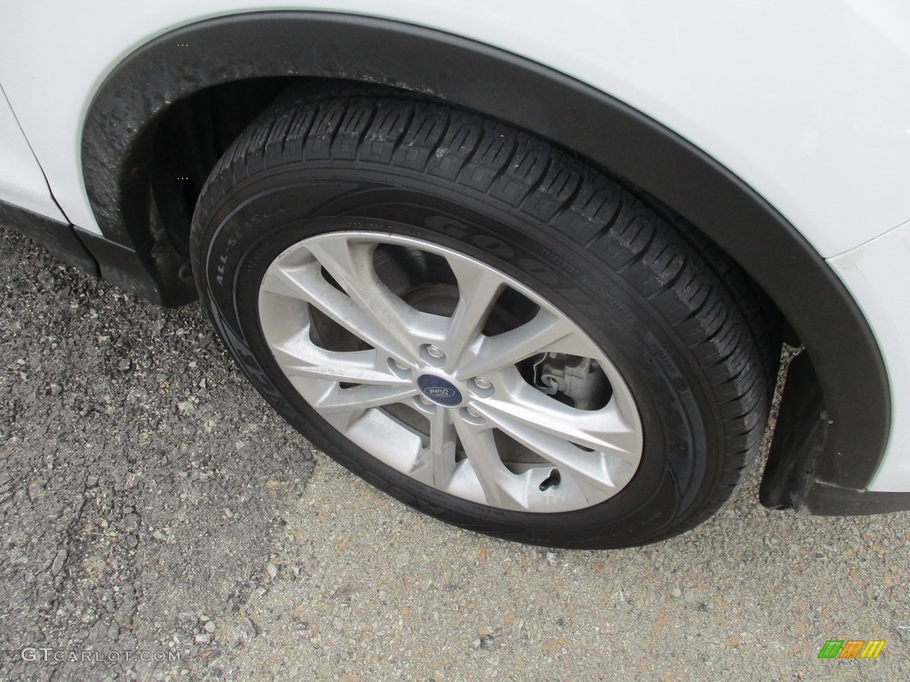 2017 Escape SE 4WD - Oxford White / Medium Light Stone photo #16