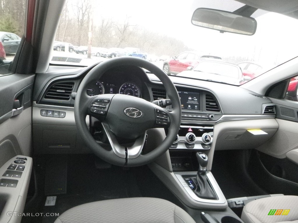 2019 Elantra SEL - Scarlet Red / Gray photo #9