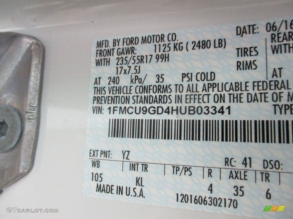 2017 Escape SE 4WD - Oxford White / Medium Light Stone photo #39