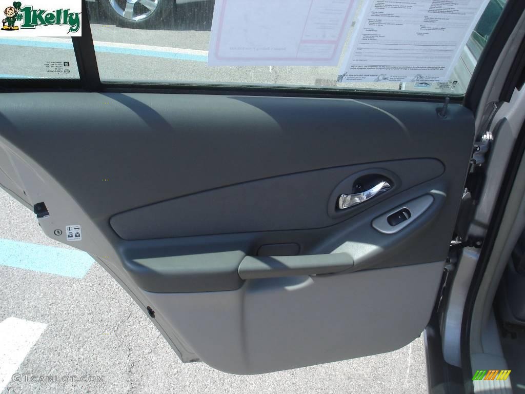 2006 Malibu LT Sedan - Silverstone Metallic / Titanium Gray photo #10