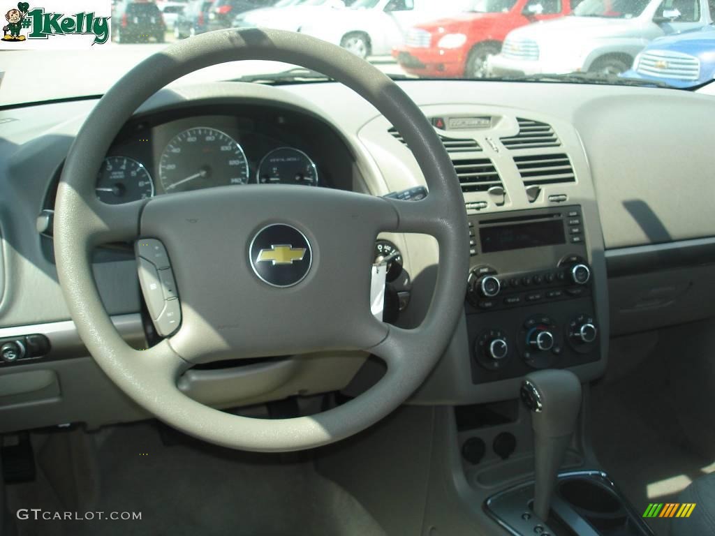 2006 Malibu LT Sedan - Silverstone Metallic / Titanium Gray photo #11