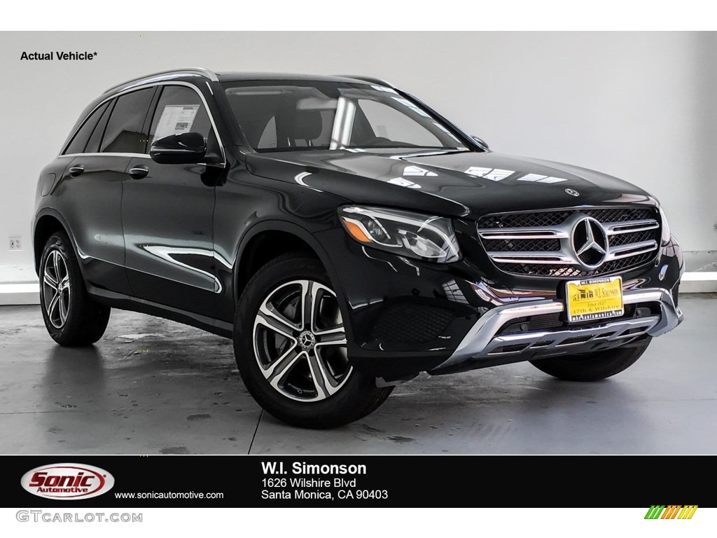 2019 GLC 300 - Black / Black photo #1
