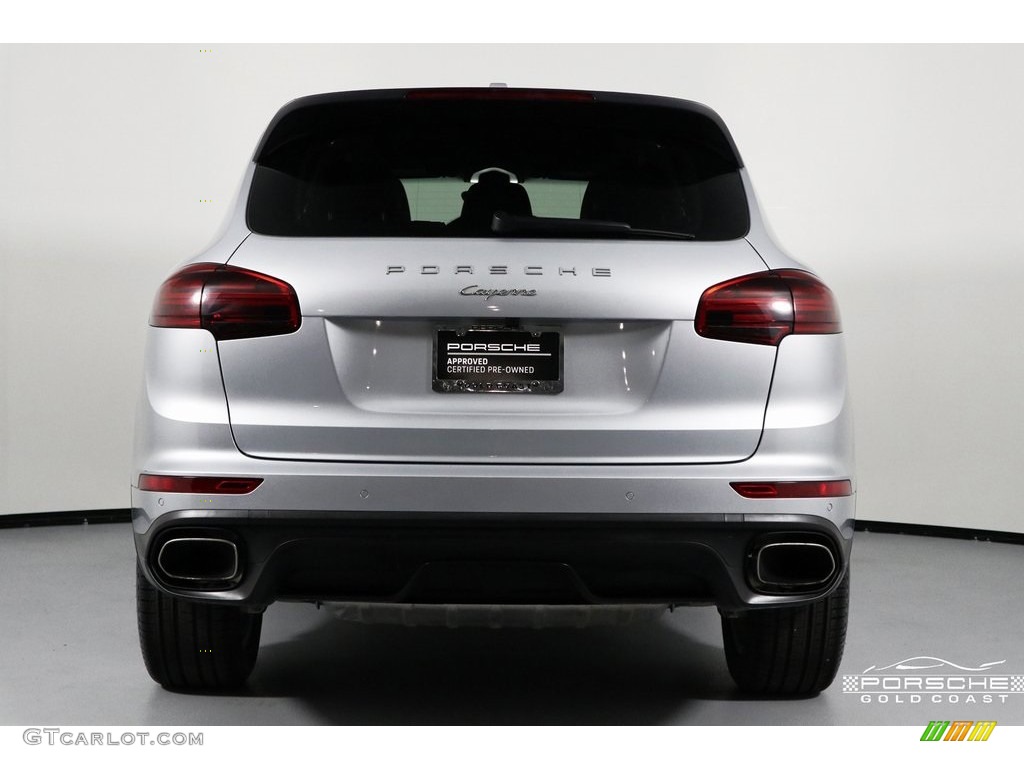 2016 Cayenne  - Rhodium Silver Metallic / Black photo #6