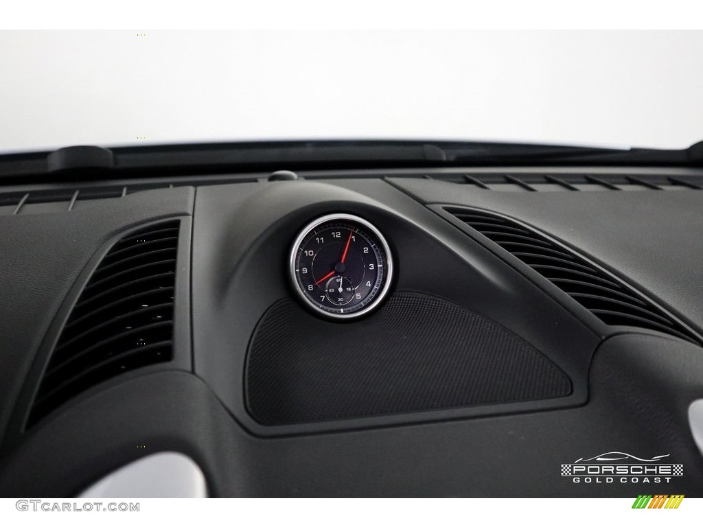 2016 Cayenne  - Rhodium Silver Metallic / Black photo #19