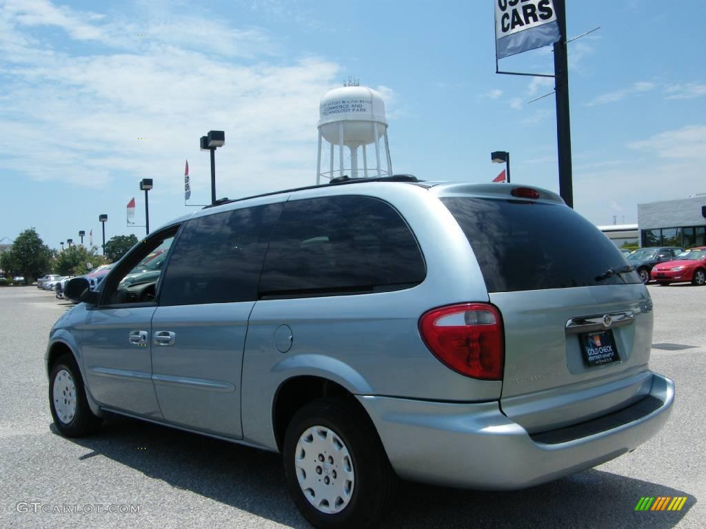 2003 Town & Country LX - Butane Blue Pearl / Gray photo #3