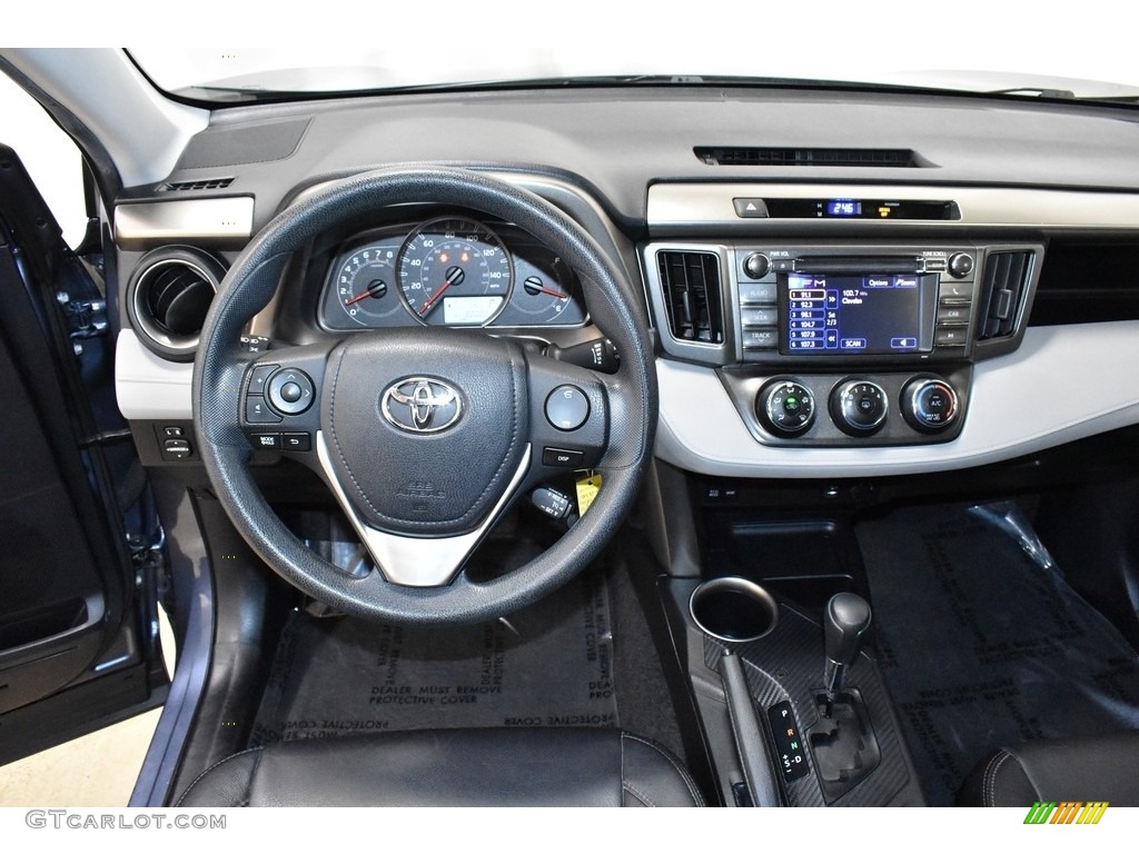 2013 RAV4 LE - Shoreline Blue Pearl / Black photo #12