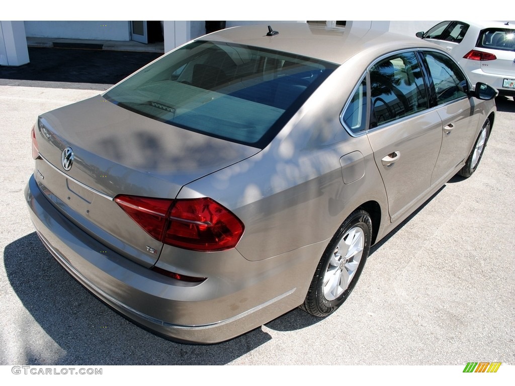 2016 Passat S Sedan - Titanium Beige / Titan Black photo #9