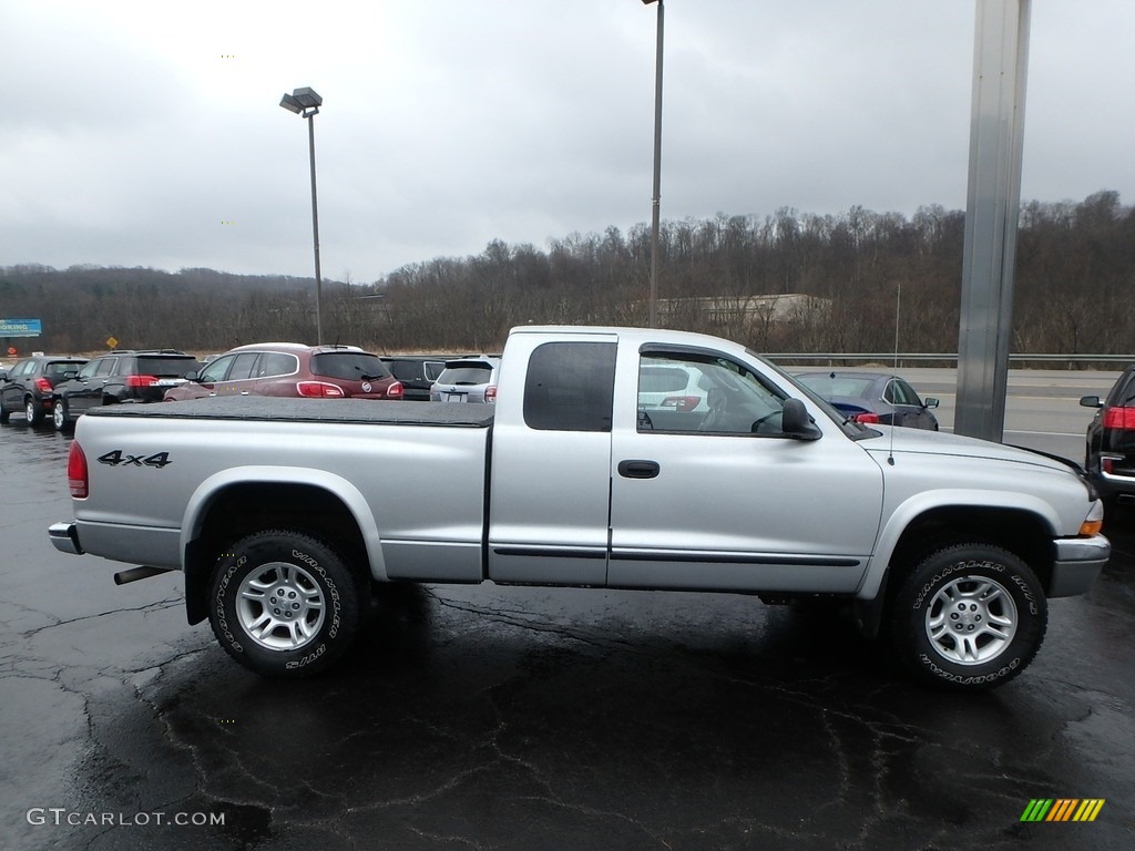 2004 Dakota SLT Club Cab 4x4 - Bright Silver Metallic / Dark Slate Gray photo #5