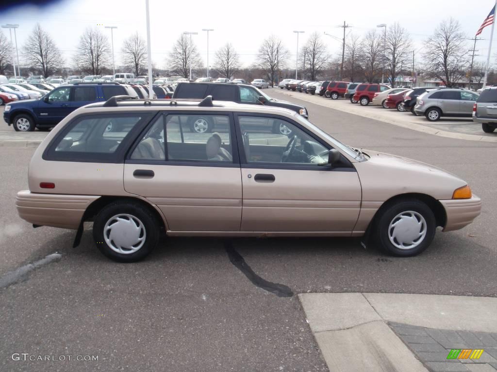 1993 Escort LX Wagon - Mocha Frost Metallic / Beige photo #6