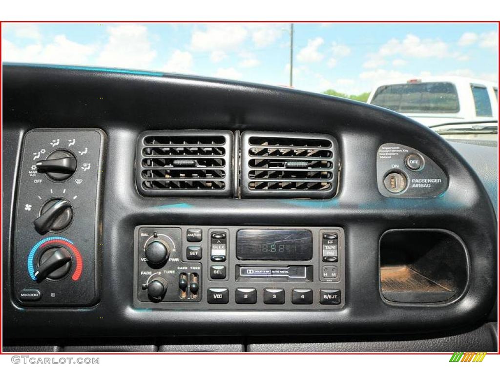 1997 Ram 2500 Laramie Regular Cab 4x4 - Flame Red / Gray photo #24