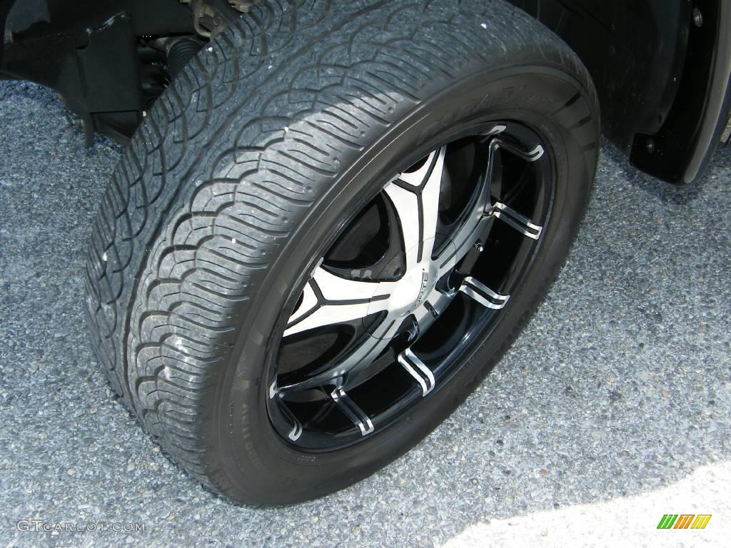 2004 Dakota SXT Club Cab 4x4 - Black / Dark Slate Gray photo #12