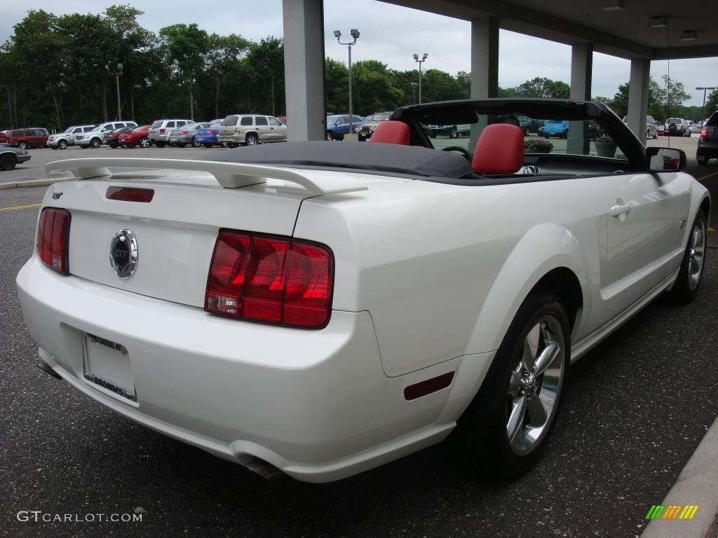 2006 Mustang GT Premium Convertible - Performance White / Red/Dark Charcoal photo #6