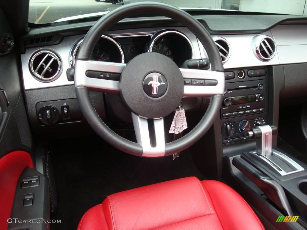 2006 Mustang GT Premium Convertible - Performance White / Red/Dark Charcoal photo #11