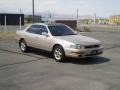 1994 Cashmere Beige Metallic Toyota Camry LE Sedan  photo #2