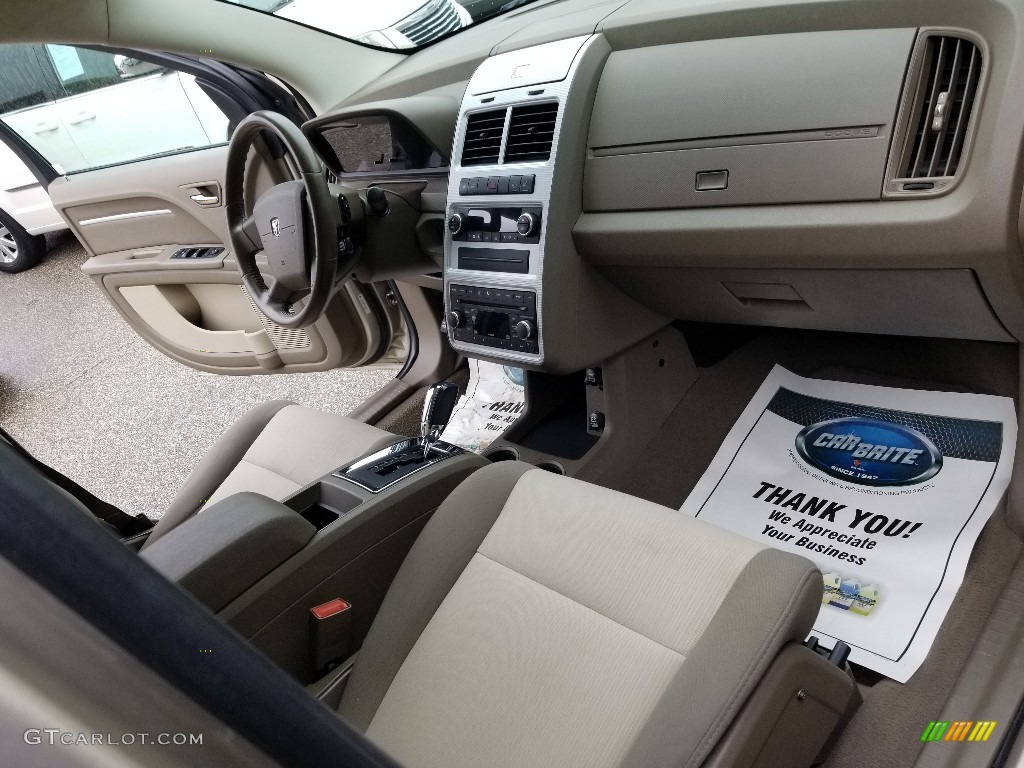 2009 Journey SXT AWD - Light Sandstone Metallic / Pastel Pebble Beige photo #16