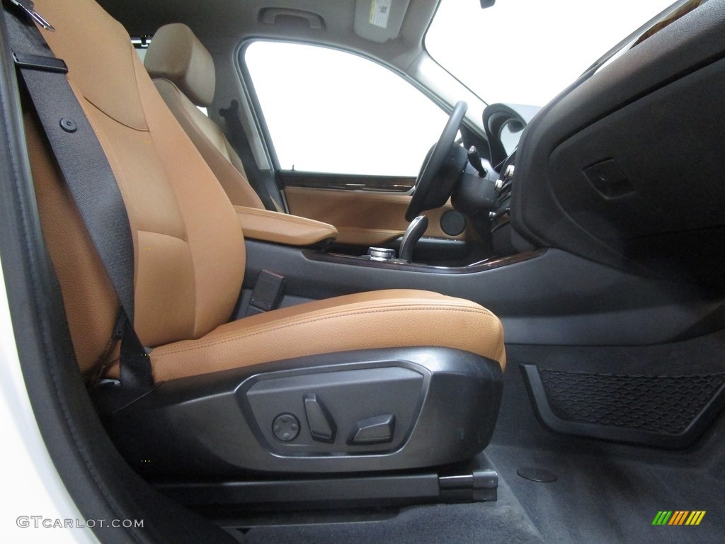 2016 X3 xDrive28i - Mineral White Metallic / Saddle Brown photo #14