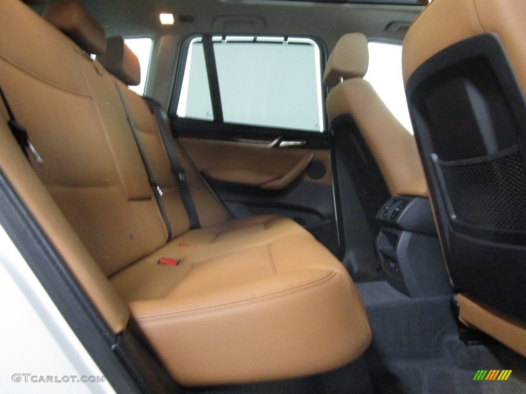 2016 X3 xDrive28i - Mineral White Metallic / Saddle Brown photo #17