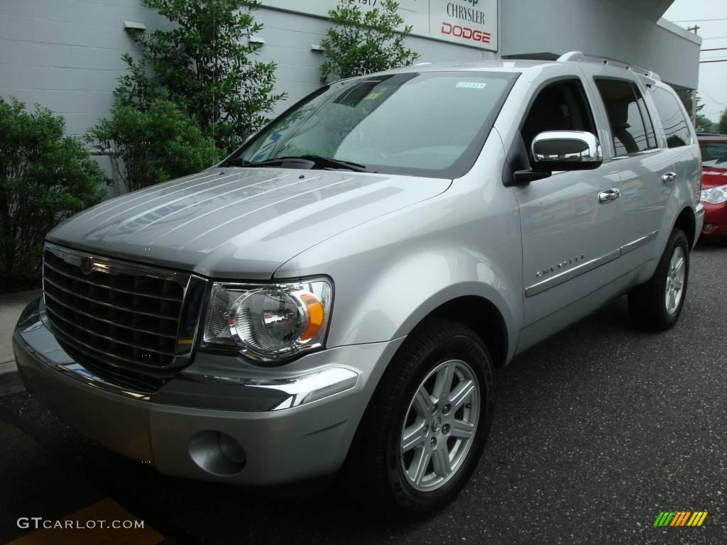 2008 Aspen Limited 4WD - Bright Silver Metallic / Dark Slate Gray/Light Slate Gray photo #3