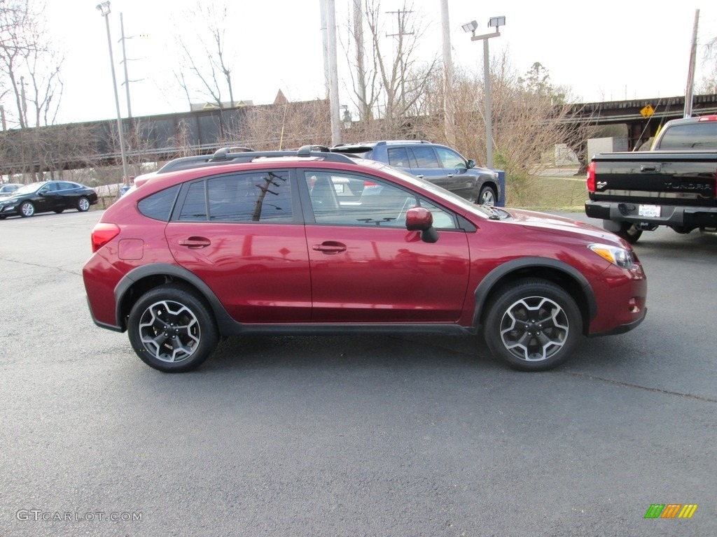 2014 XV Crosstrek 2.0i Premium - Venetian Red Pearl / Black photo #5