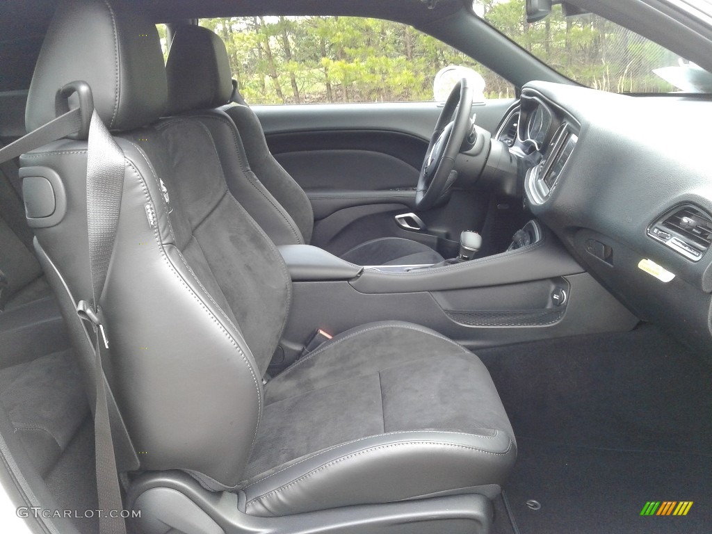 2019 Dodge Challenger R/T Scat Pack Widebody Front Seat Photos