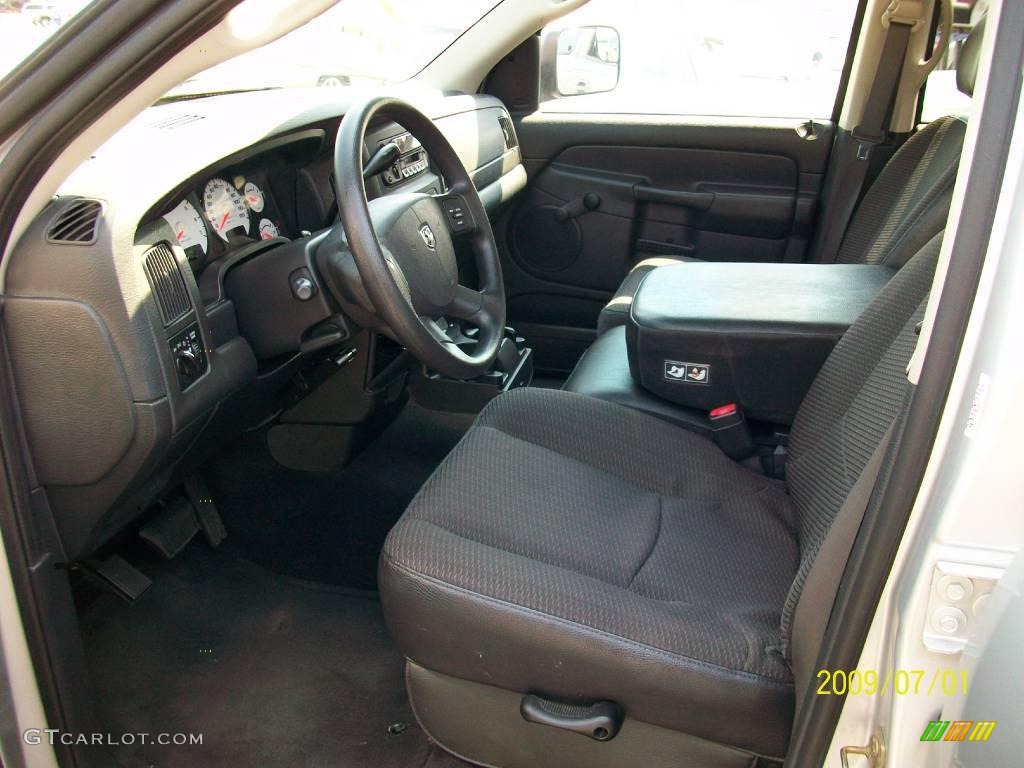 2004 Ram 1500 SLT Quad Cab - Bright Silver Metallic / Dark Slate Gray photo #7