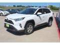 Super White - RAV4 XLE Photo No. 4