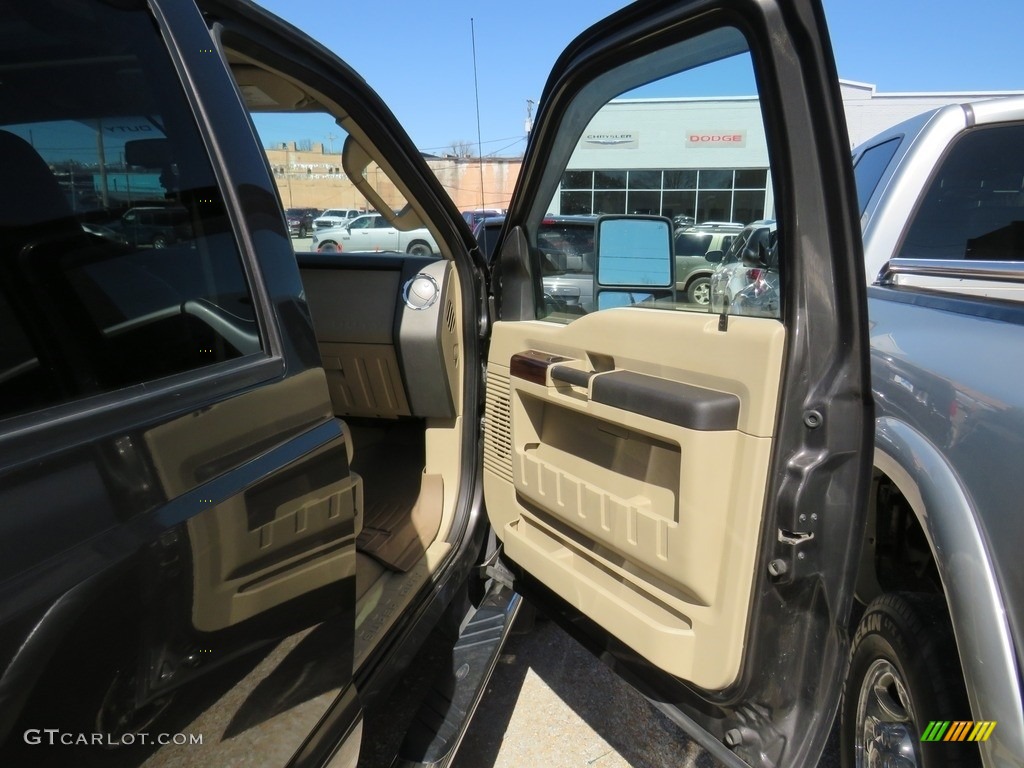 2008 F450 Super Duty Lariat Crew Cab 4x4 Dually - Silver Metallic / Medium Stone Grey photo #29