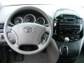 2004 Silver Shadow Pearl Toyota Sienna LE  photo #16