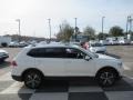 Pure White - Tiguan SEL 4MOTION Photo No. 3