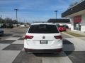 Pure White - Tiguan SEL 4MOTION Photo No. 4