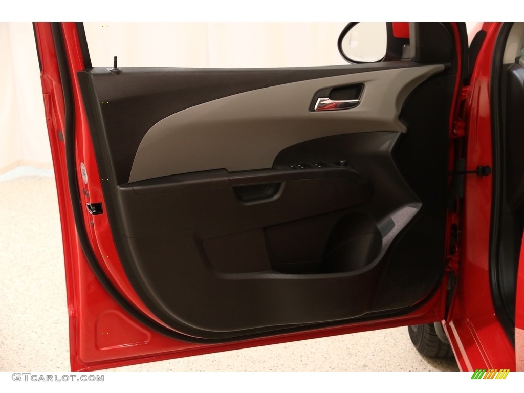 2013 Sonic LT Sedan - Victory Red / Jet Black/Dark Titanium photo #4