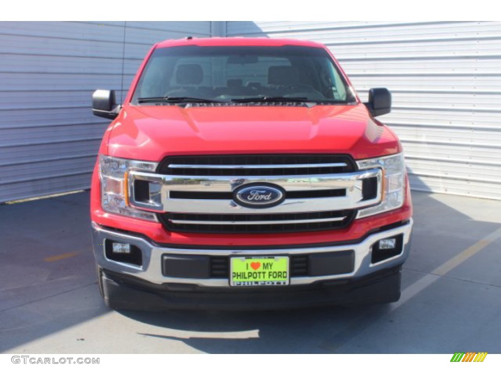 2018 F150 XLT SuperCrew - Race Red / Earth Gray photo #3