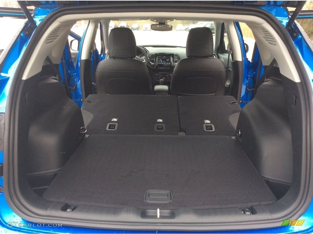 2019 Compass Altitude 4x4 - Laser Blue Pearl / Black photo #17