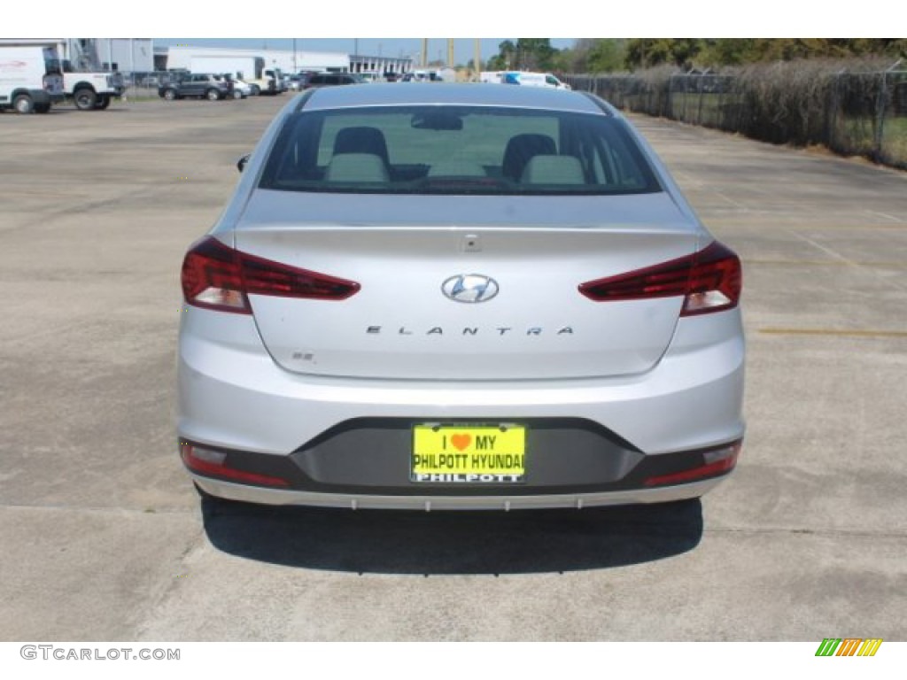 2019 Elantra SE - Symphony Silver / Gray photo #7