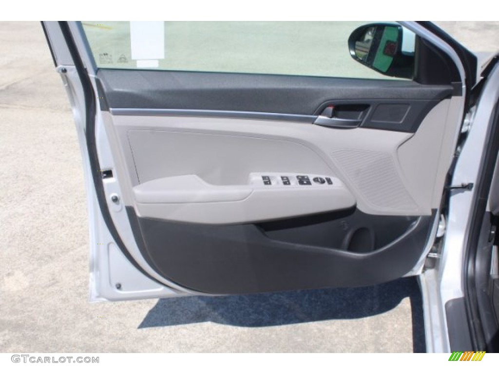 2019 Elantra SE - Symphony Silver / Gray photo #9