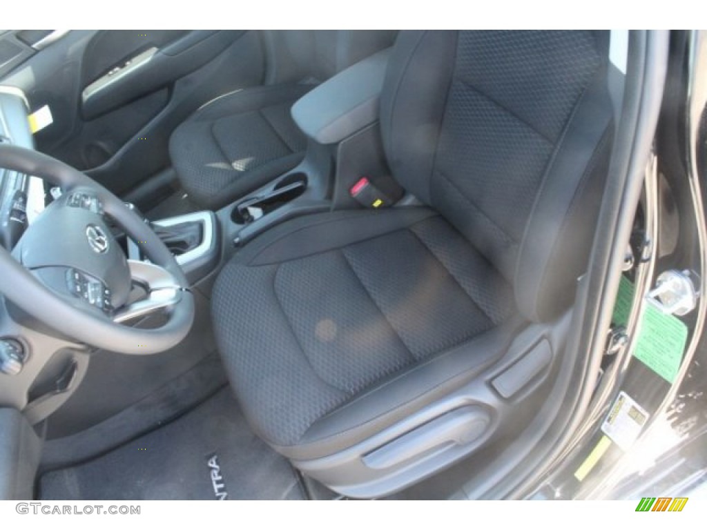 2019 Elantra SE - Phantom Black / Black photo #10