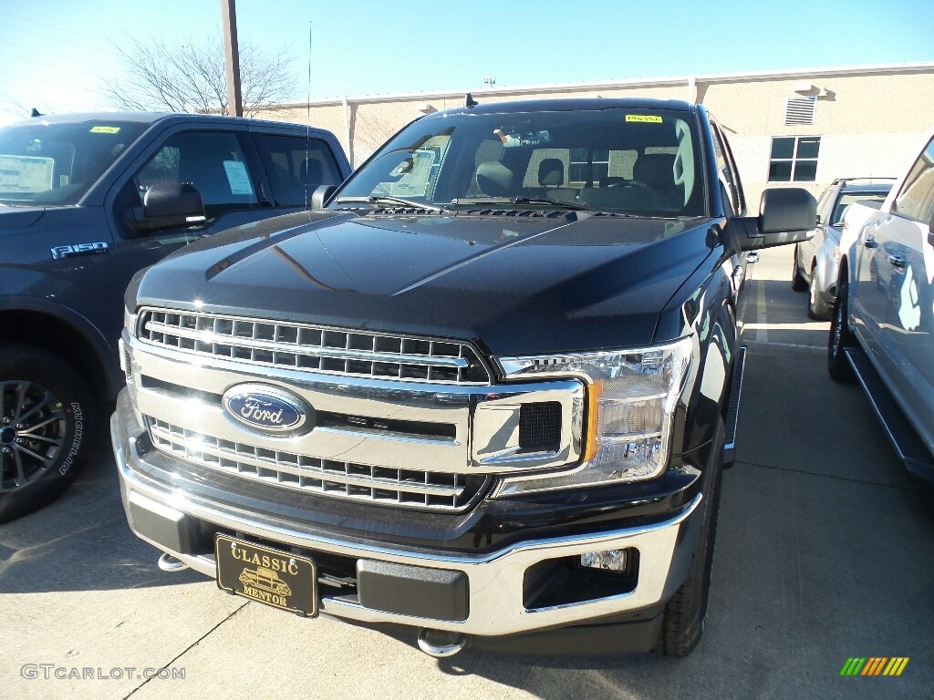2019 F150 XLT SuperCrew 4x4 - Agate Black / Earth Gray photo #1