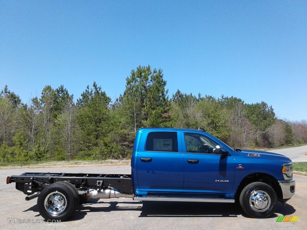 2019 3500 Tradesman Crew Cab 4x4 Chassis - Blue Streak Pearl / Black/Diesel Gray photo #5