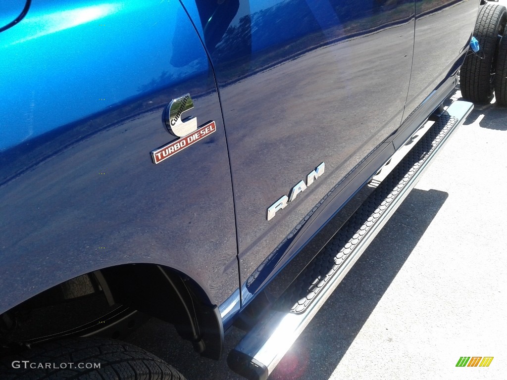 2019 3500 Tradesman Crew Cab 4x4 Chassis - Blue Streak Pearl / Black/Diesel Gray photo #24