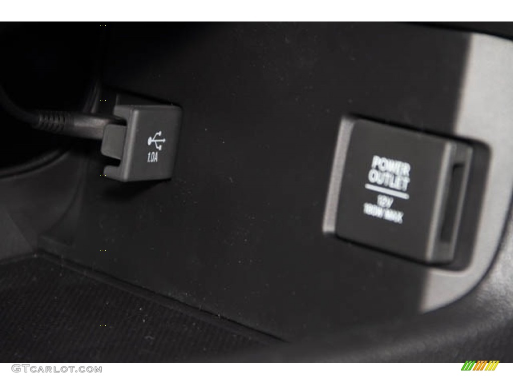 2019 Civic LX Sedan - Modern Steel Metallic / Gray photo #29